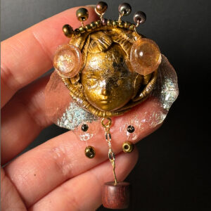 VL-BR-MT03 – Metallic Series Brooch